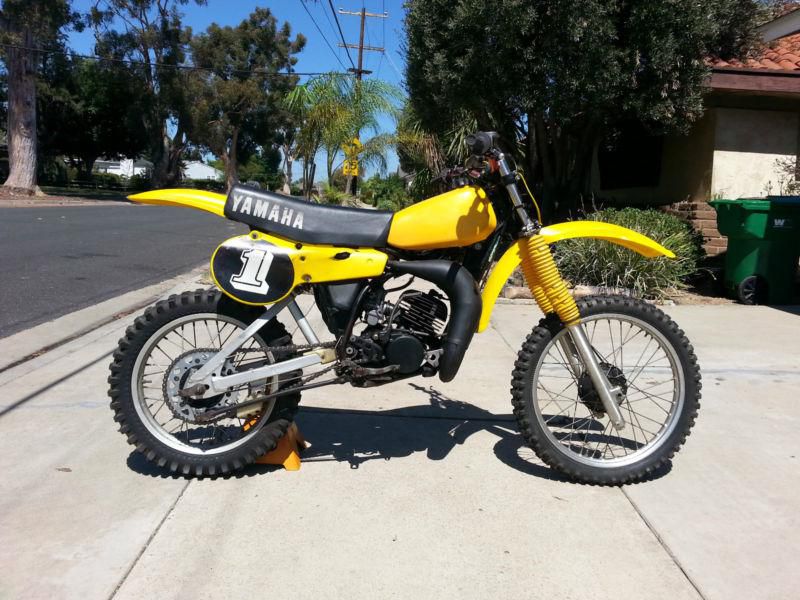 1980 YZ 125 Yamaha dirt bike off road 125cc Yellow Pristine condition garaged!!