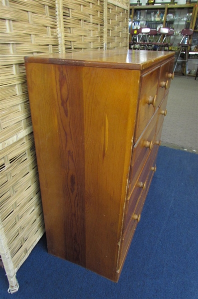 SMALL WOOD DRESSER