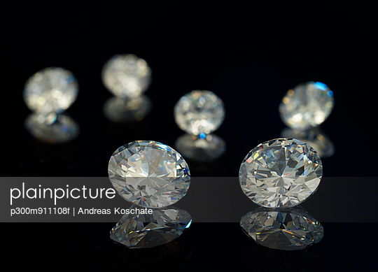 Six diamonds on black background