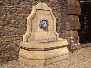 Lion Head Water Fountain