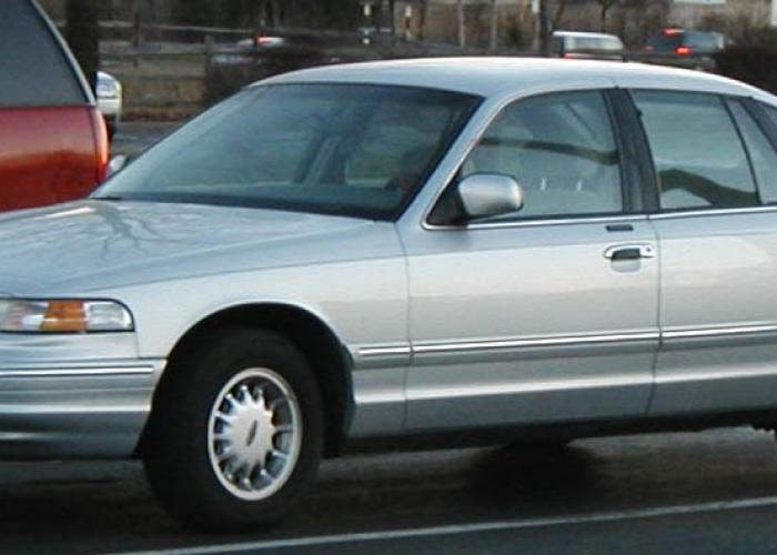 Ford Crown Victoria