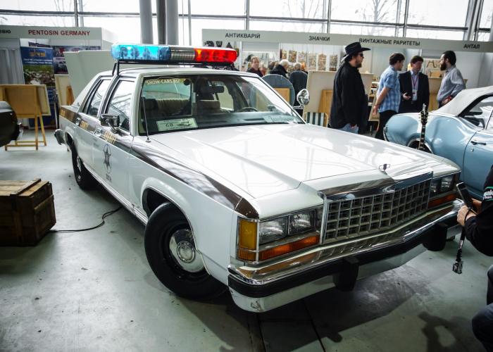 Ford LTD Crown Victoria