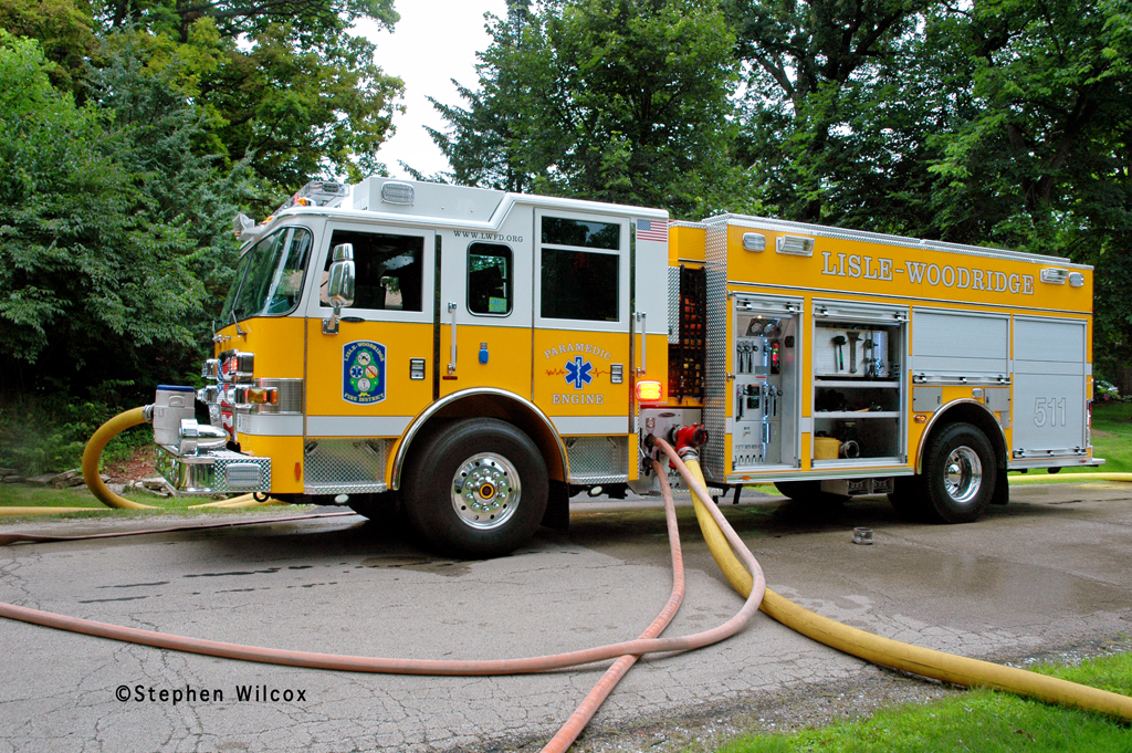 Lisle-Woodridge FPD house fire on Red Oak 7/1/11  Engine 511 Pierce Arrow XT PUC