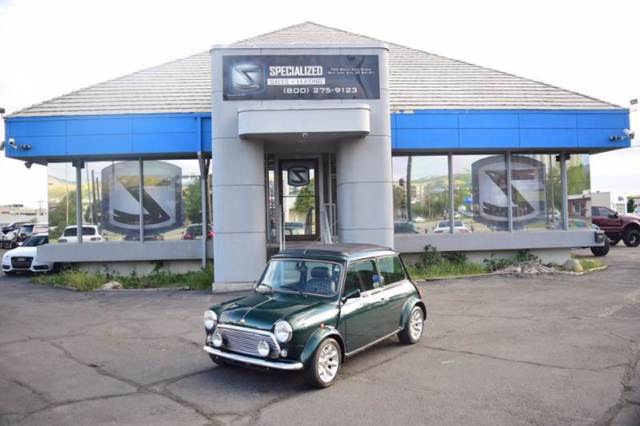 1976 Mini Cooper (Green/Black)