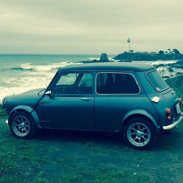 1966 Mini Classic Mini (Gray/Black)