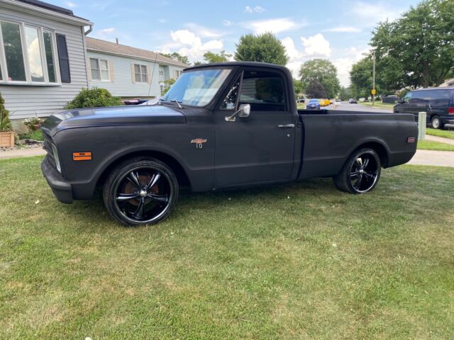 1968 Chevrolet C-10 (Orange/Black)