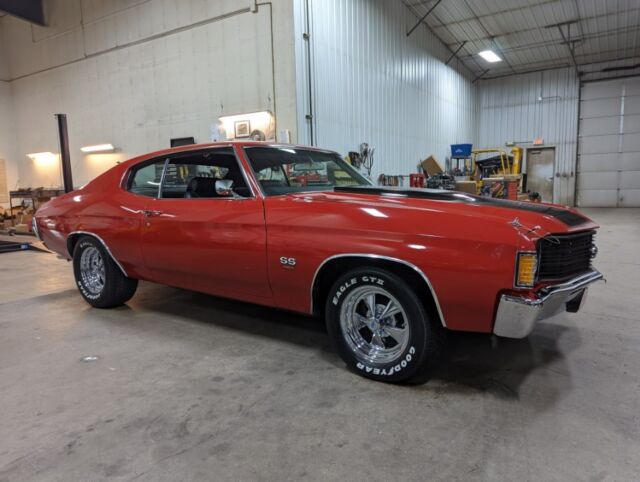 1972 Chevrolet Chevelle (Red/Black)