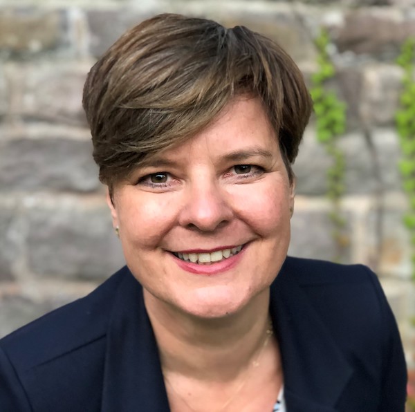 Headshot of Barbara Ebert