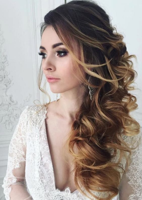 long wavy wedding hairstyle idea