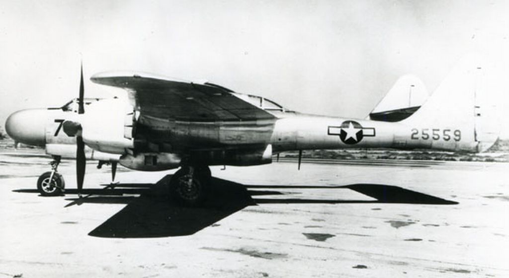 P-61A-25559.jpg