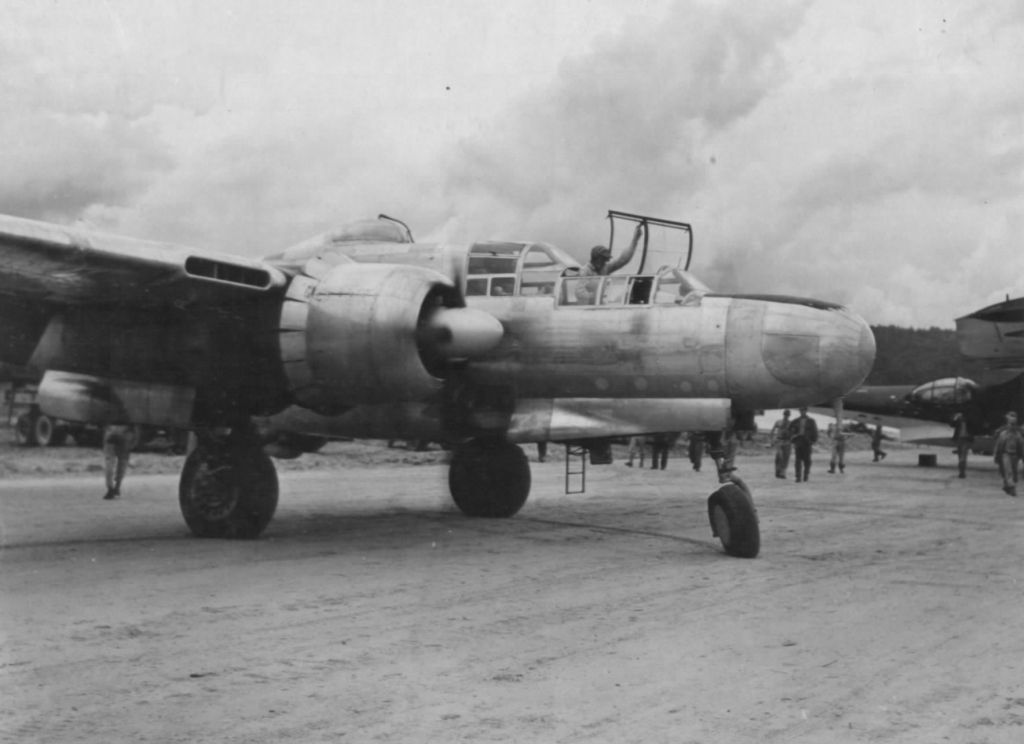 P-61A-42-5531-MGEN-Earl-W-Barnes-13th-Fi