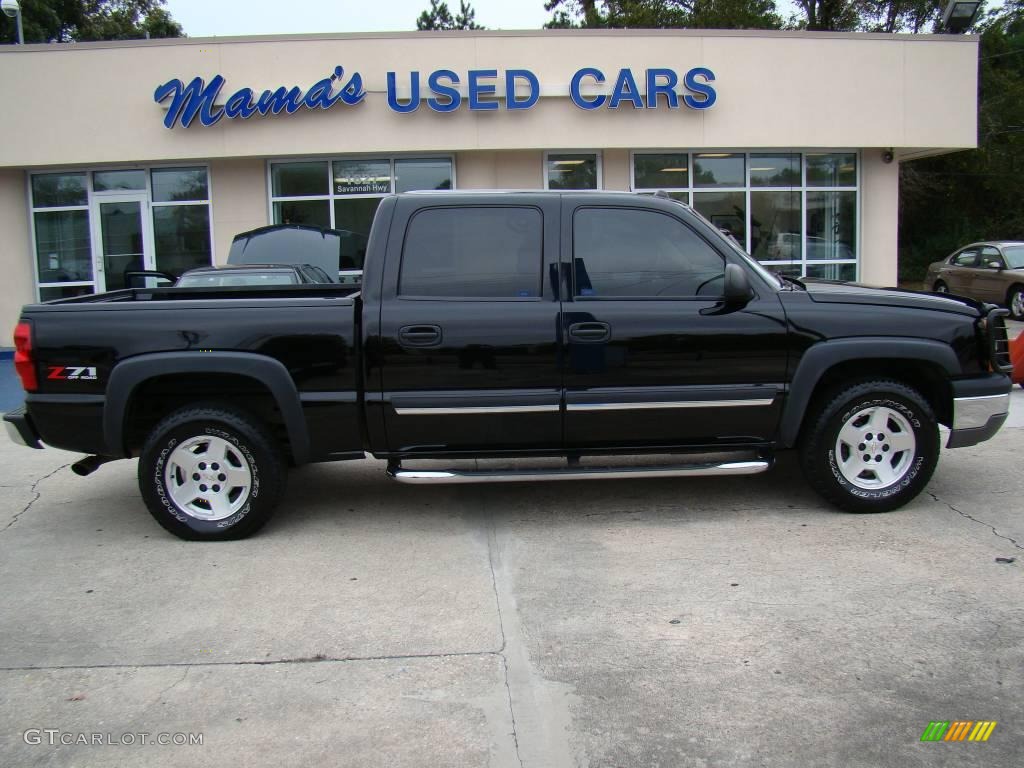 Black Chevrolet Silverado 1500