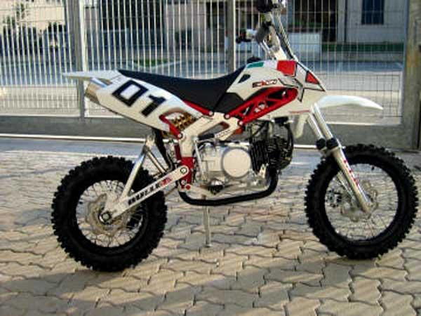 Adly Super motard