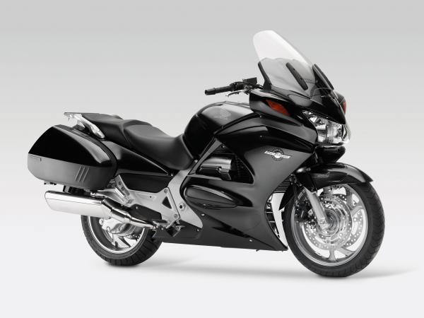 2014 Honda ST1300A Pan-European