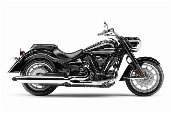 2011 Yamaha Roadliner Midnight