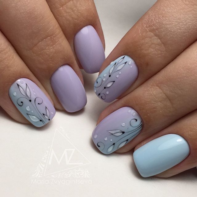 blue-easter-nail-with-water-drops