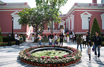 People visit gov't headquarters of Macao SAR on open day