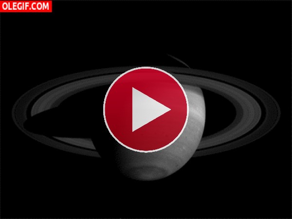 GIF: Saturno en movimiento