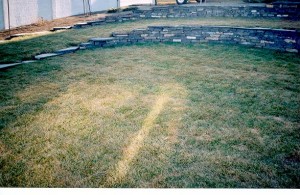 Tapering off multi-tiered Rundle Stone Retaining Walls