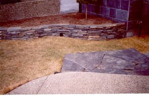 Rundle Stone Curved Flower Bed Retaining Wall & Rundle Stone Sidewalk