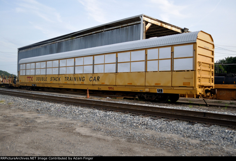 TTX 110 Double Stack Training Car