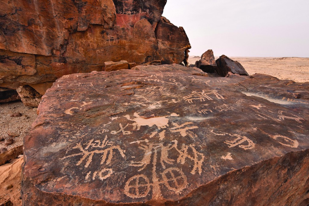 A Bronze Age-Early Iron Age image of a chariot at Al Musharafa, shown in an aerial view.