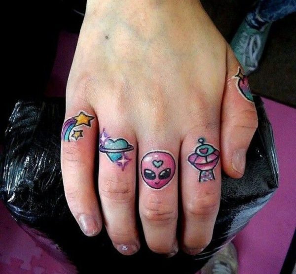 30 Unique Minimal Finger Tattoos