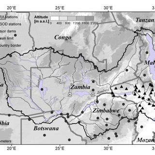 Map of the Zambezi River Basin showing countries borders, main river ...