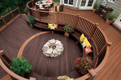 Wood, Composite, or PVC: A Guide to Choosing Deck Materials