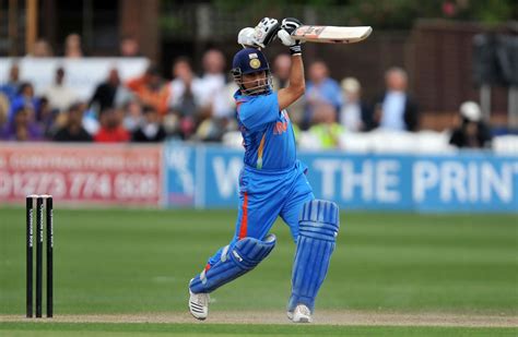 sachin-tendulkar-straight-drive-hd-wallpapers - Caught At Point