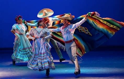 BALLET FOLKLORICO EN BELLAS ARTES – Nuestro Mundo