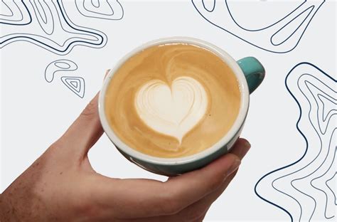 Latte Art Heart in 2022 » How to Do Latte Art Heart? | Coffefusion ...