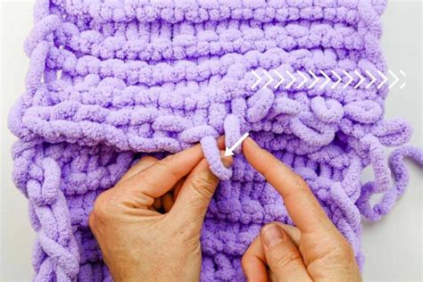 How to Finger Video Tutorial + Free Pattern | Finger knitting, Finger ...