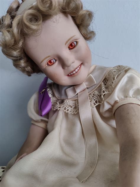 Shirley Temple Doll, Creepiest Eyes EVER!!! | Collectors Weekly