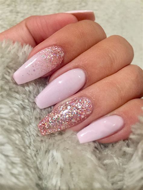 Coffin Pink Acrylic Nails Glitter - Using the glitter on only one nail ...