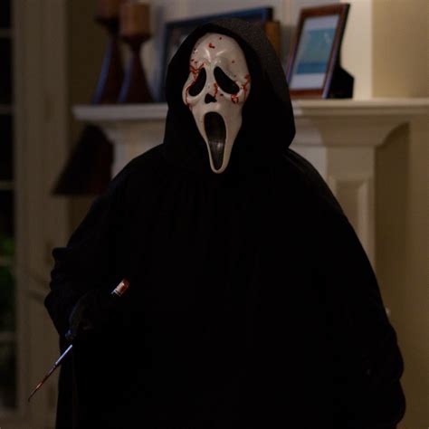 Ghostface Costume - Scream | Aesthetic movies