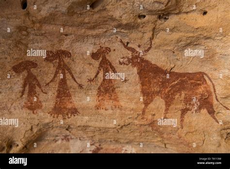 Ennedi rock painting hi-res stock photography and images - Alamy