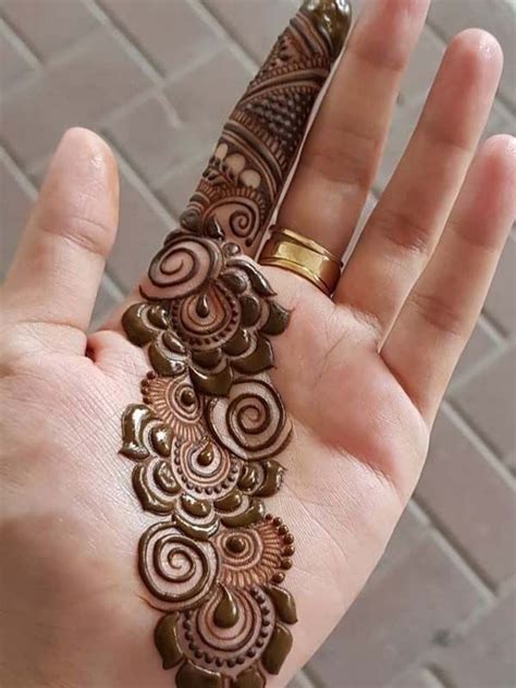 Arabic Round Mehndi Designs