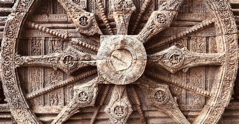 Wheel Sculpture at the Konark Sun Temple · Free Stock Photo