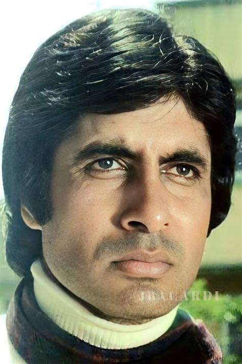 Pin de RAY em Amitabh Bachchan