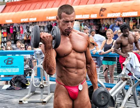 Muscle Beach Venice, Los Angeles, CA - California Beaches