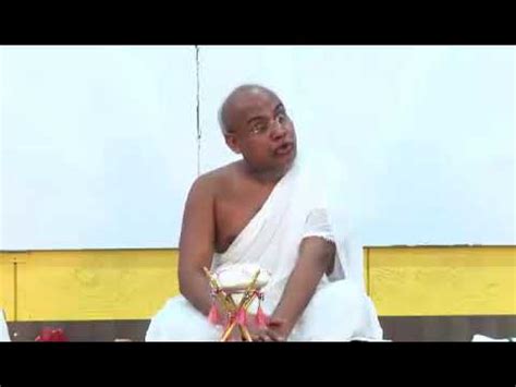 Jain muni pravachan gujrati - YouTube