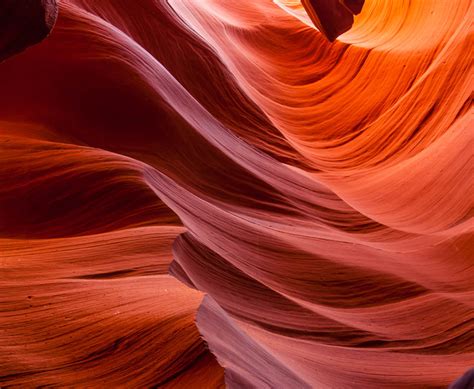 Quick Guide to Lower Antelope Canyon: Is This One Actually Better?