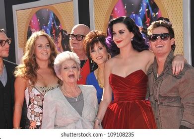 40 Katy Perry Family Images, Stock Photos & Vectors | Shutterstock