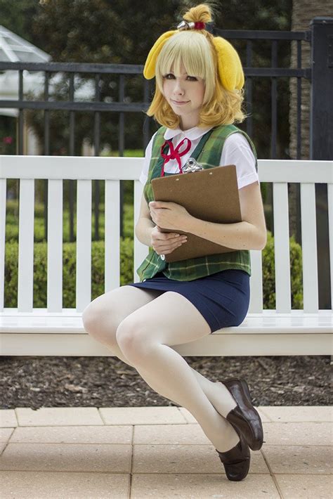 Cosplay Wednesday - Animal Crossing's Isabelle - GamersHeroes