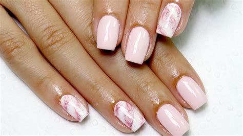 55 Short Nail Designs For Your Next Manicure