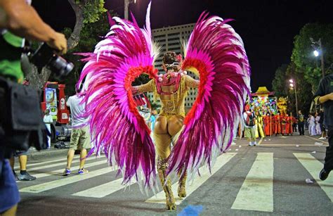 Millions converge in Rio to celebrate Carnival 2018 with parades ...