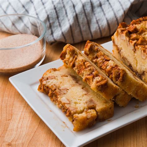 Apple Cinnamon Bread