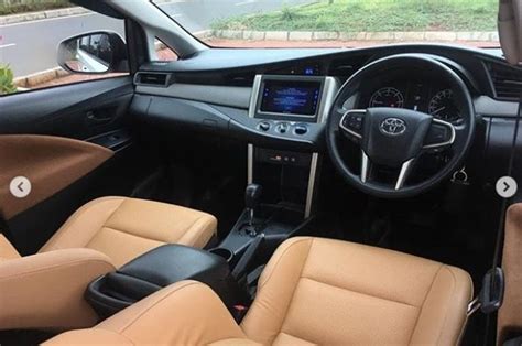 Toyota Kijang Innova Reborn 2.4 G Pakai Jok Elektrik Punya Toyota yang ...