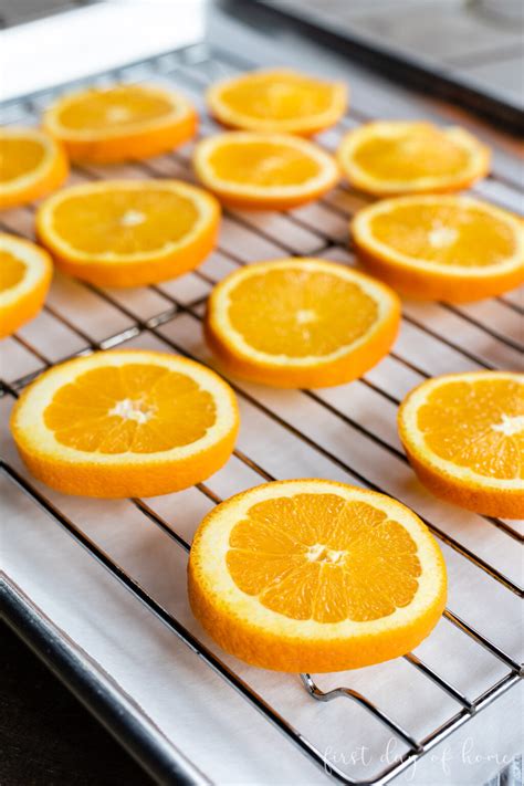 How to Make Dried Orange Slices: Tips & Tricks (2024)